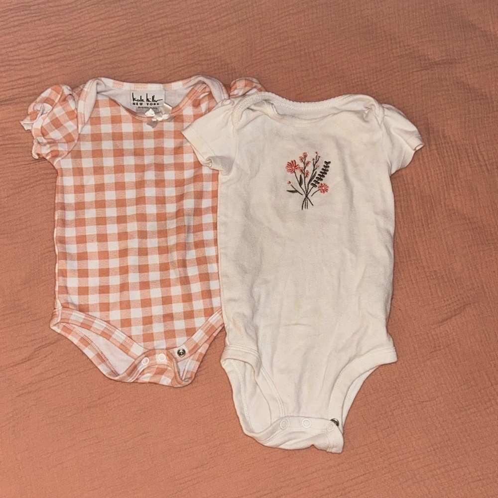 Set of 2 onesies